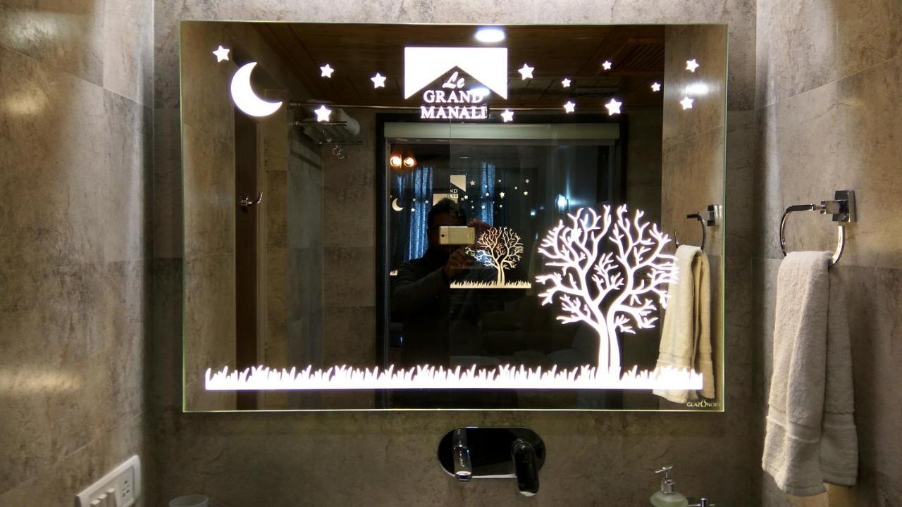 Le Grand Manali - The River Facing Hotel Экстерьер фото