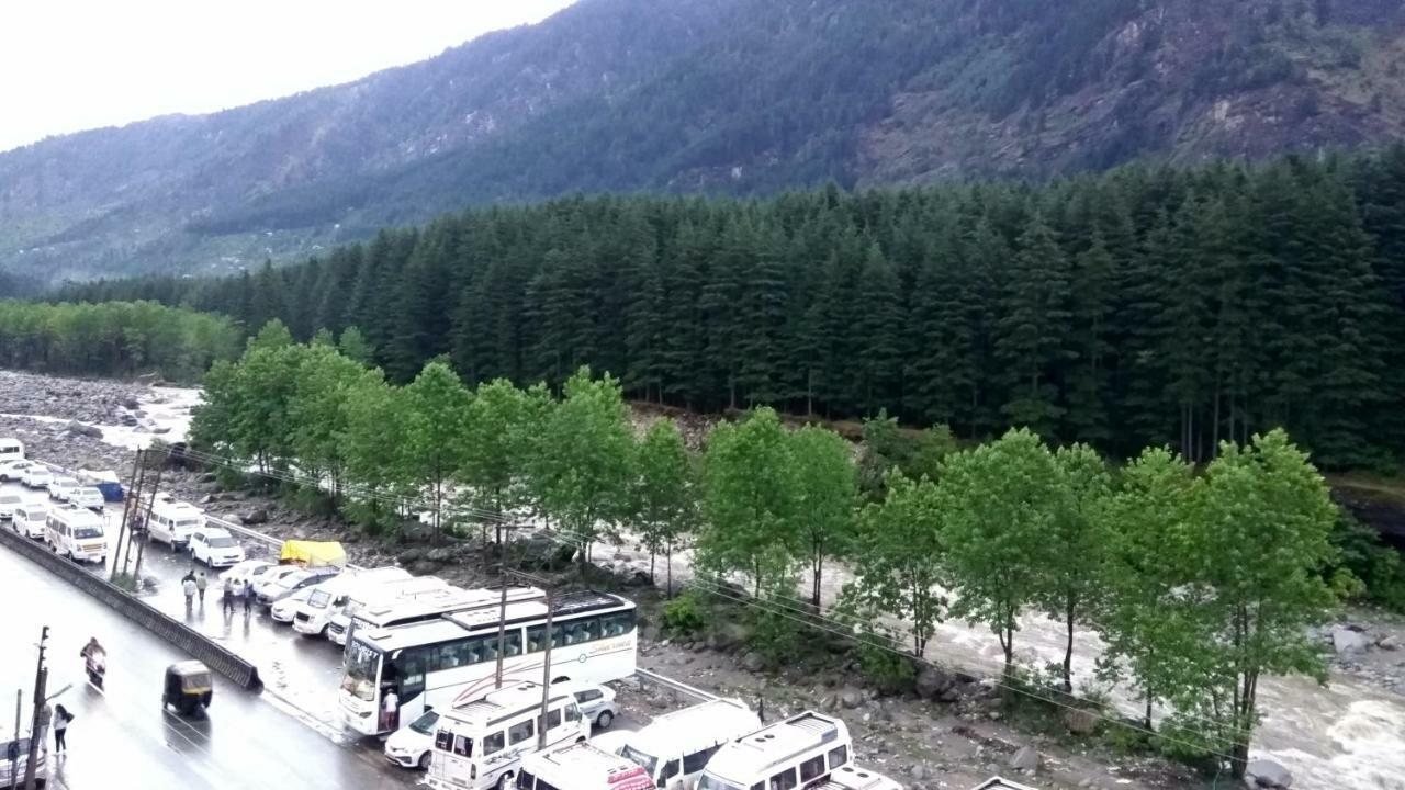 Le Grand Manali - The River Facing Hotel Экстерьер фото