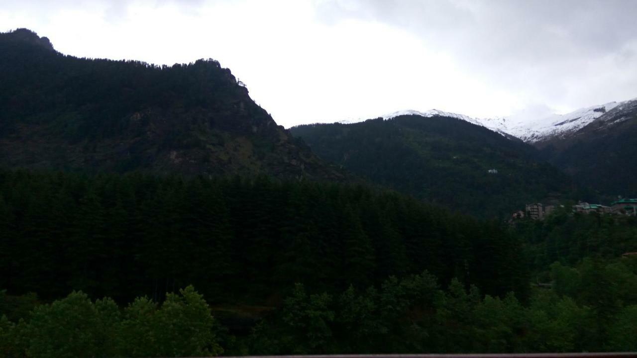 Le Grand Manali - The River Facing Hotel Экстерьер фото